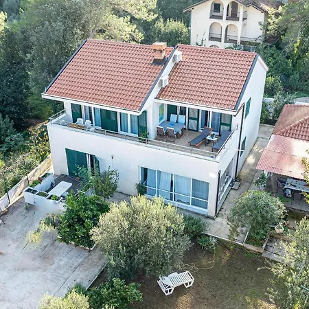 Διαμέρισμα 1 Bedroom Stunning In *