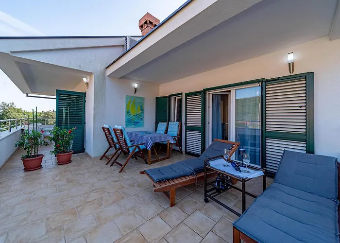 1 Bedroom Stunning In Apartament